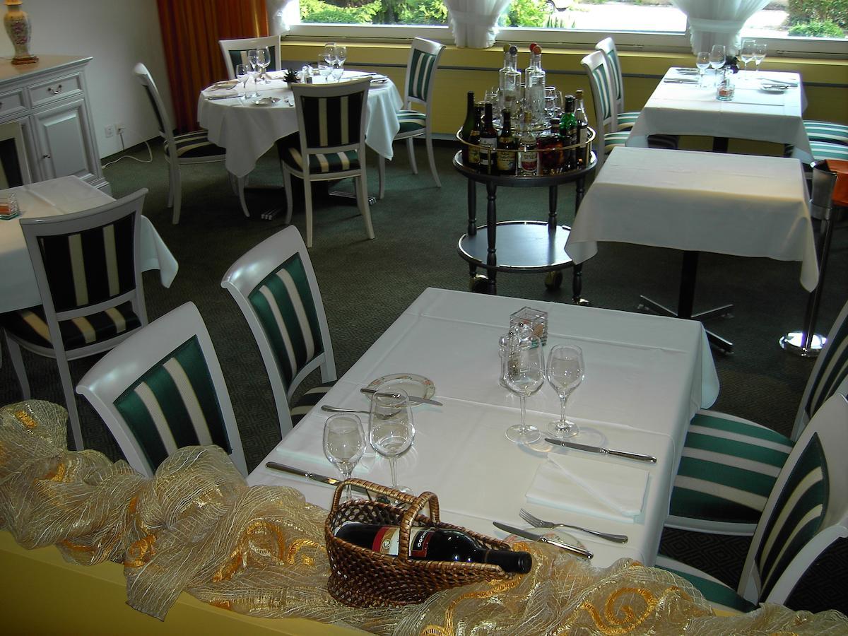Hotel Restaurant Klosterli Pieterlen Bagian luar foto