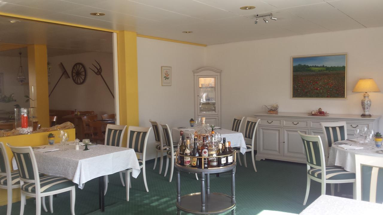 Hotel Restaurant Klosterli Pieterlen Bagian luar foto